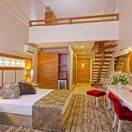 Otel Justiniano Deluxe Okurcalar