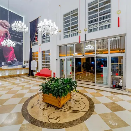 Otel Justiniano Deluxe Okurcalar