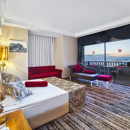 Otel Justiniano Deluxe