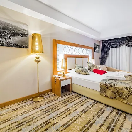 Otel Justiniano Deluxe Okurcalar