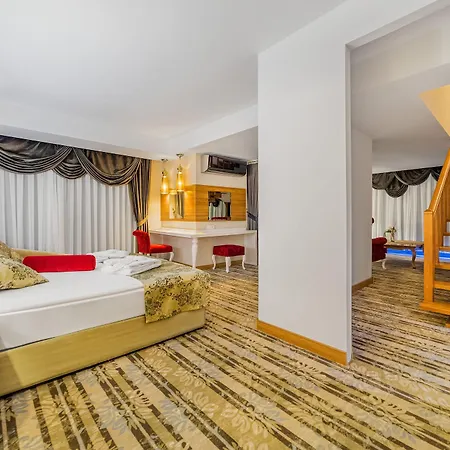 Otel Justiniano Deluxe