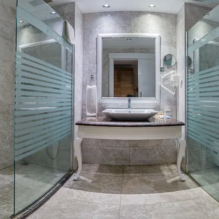 Otel Justiniano Deluxe
