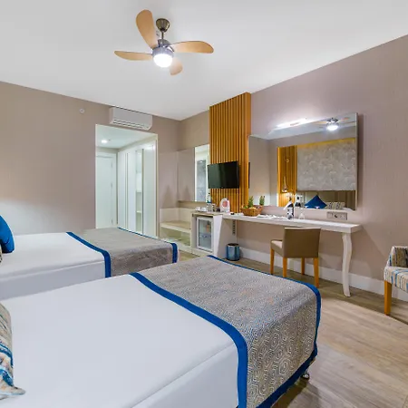 Justiniano Deluxe Otel 5*